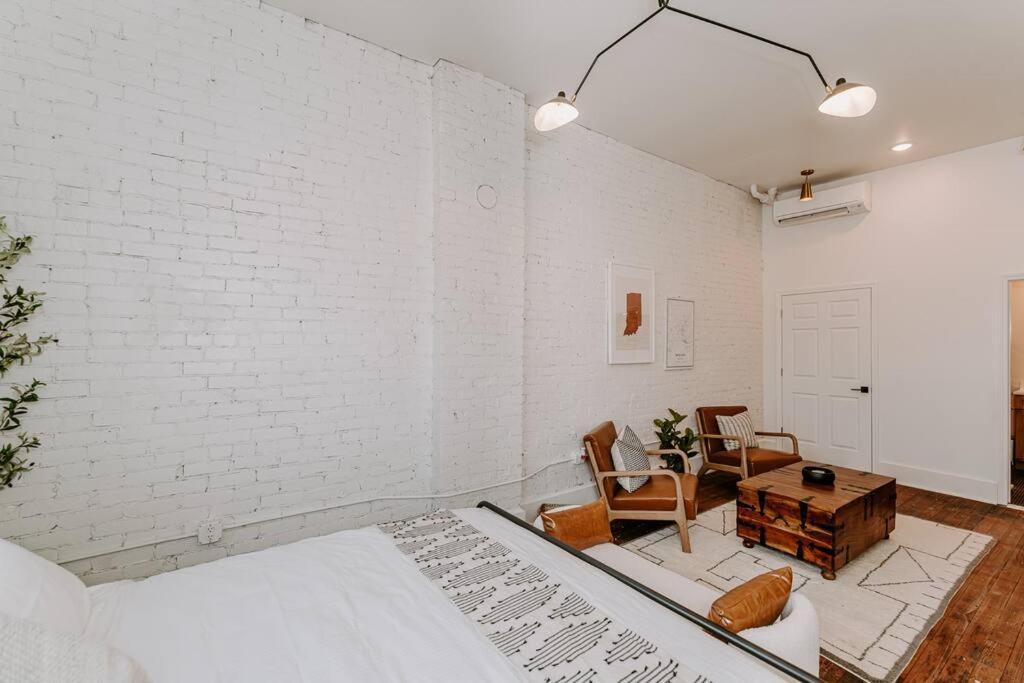 East Main Lofts - Farmhouse 204 Madison Buitenkant foto